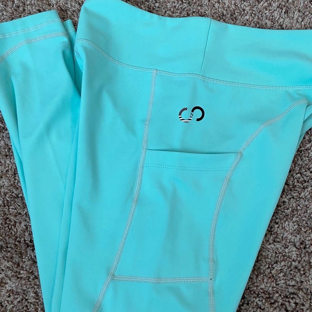 Curves leggings. Aqua
